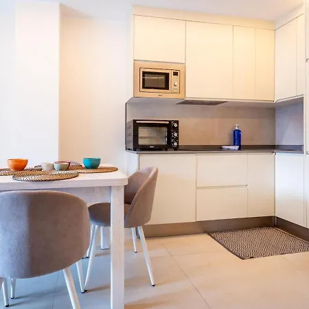 4008 Great Location In Americas, Sea Front! *