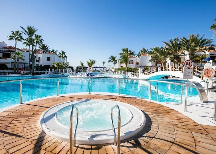 Apartment 4008 Great Location In Americas, Sea Front!