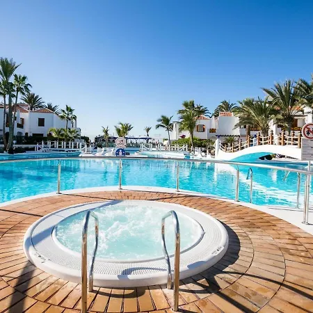 Lejlighed 4008 Great Location In Americas, Sea Front!
