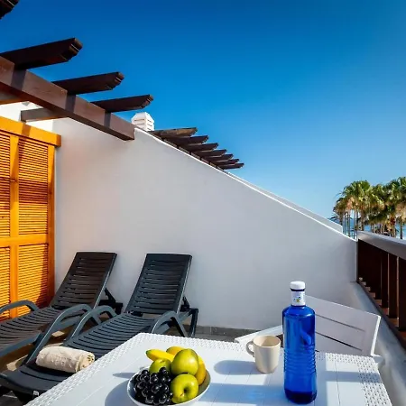 Apartment 4008 Great Location In Las Americas, Sea Front! Playa de las Americas (Tenerife)
