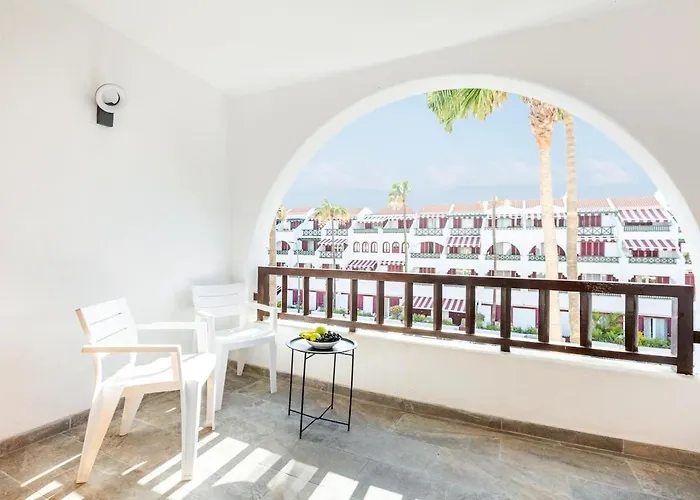 4008 Great Location In Americas, Sea Front!