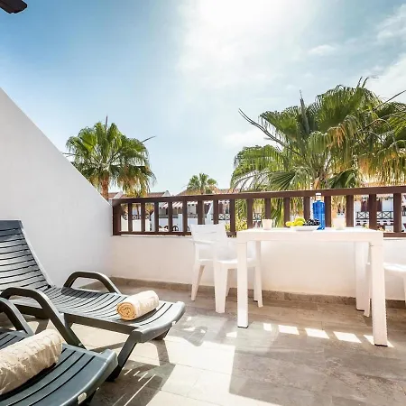 4008 Great Location In Americas, Sea Front! شقة *
