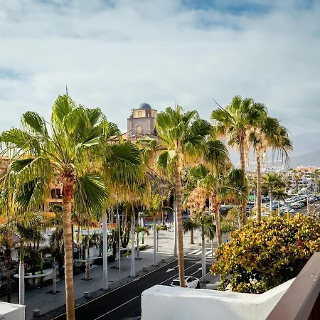 4008 Great Location In Americas, Sea Front! شقة